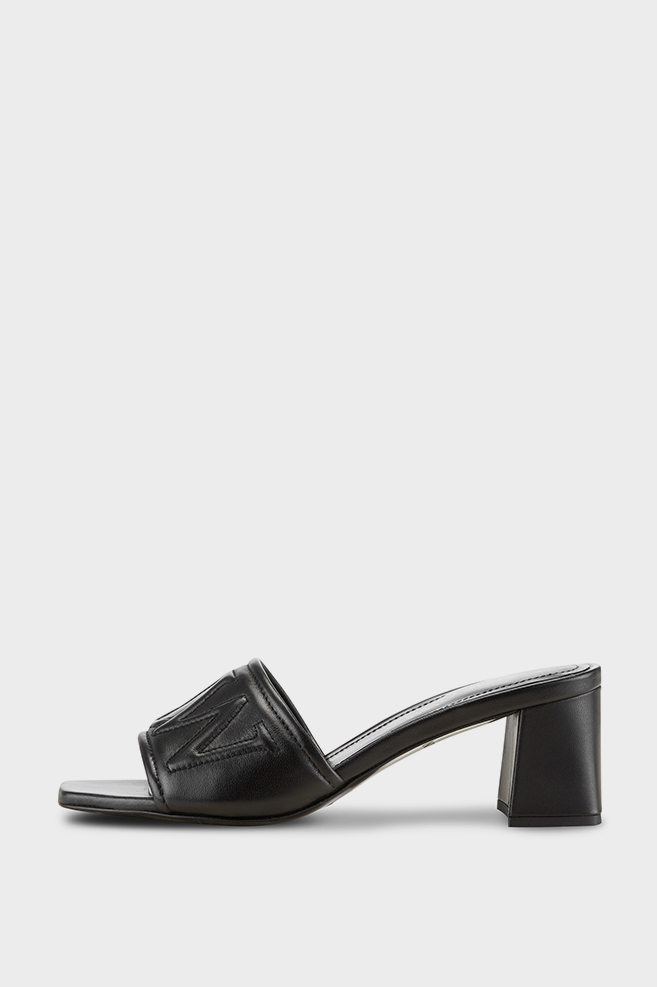 Iconic sandals for summer