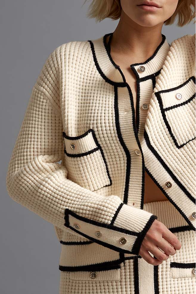 Classy knitted Look Straight cardigan in a classy design