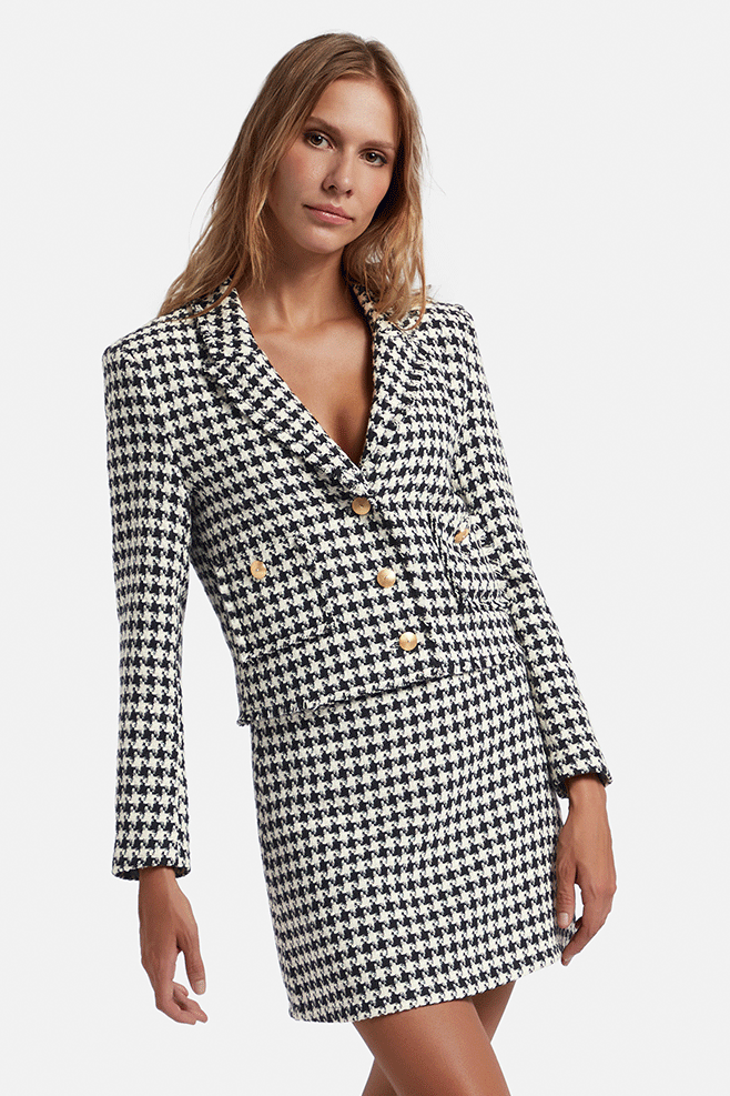 Eleganter schwarz-weiße Look aus Italien