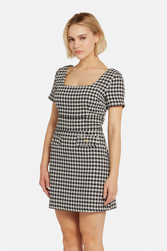 Schwarz-Weißes Kleid Etuikleid aus Bouclé Stoff für einen festlichen Look