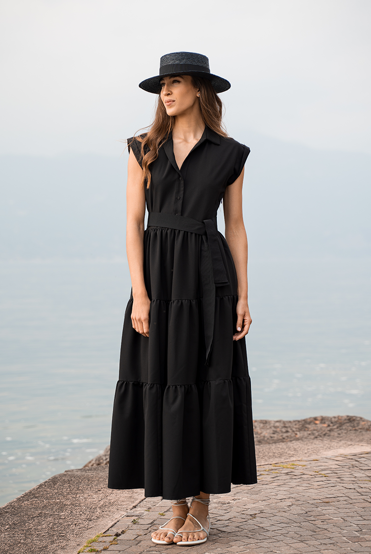 Black sleeveless maxi dress