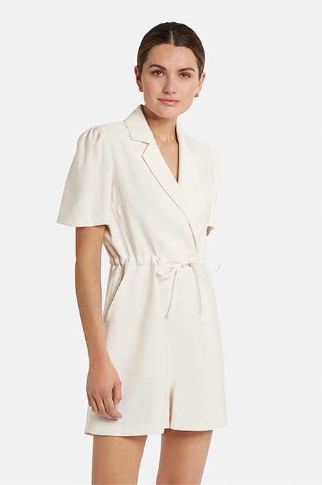 Discover our overalls and junpsuits here