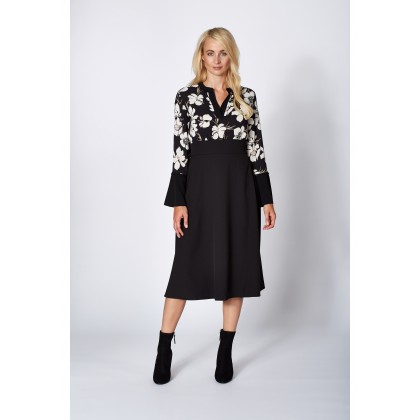 Elegantes Kleid CHARLOTTE mit stilvollem Blumenmuster /